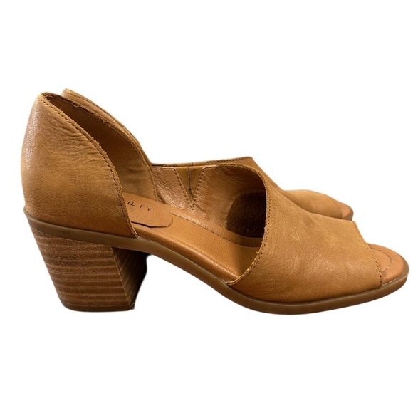 Sole Society Ralimia stacked heel leather slip on shoes in Topanga Tan 7.5 - Picture 5 of 11